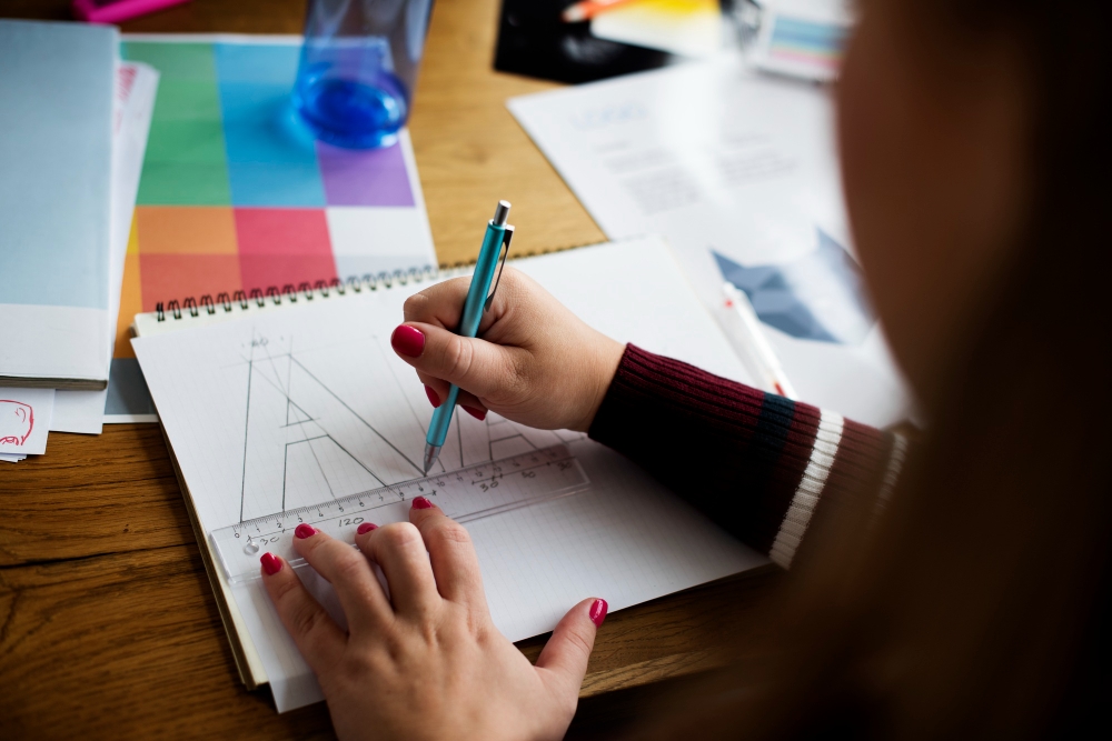 Bocetaje & Exploración Gráfica